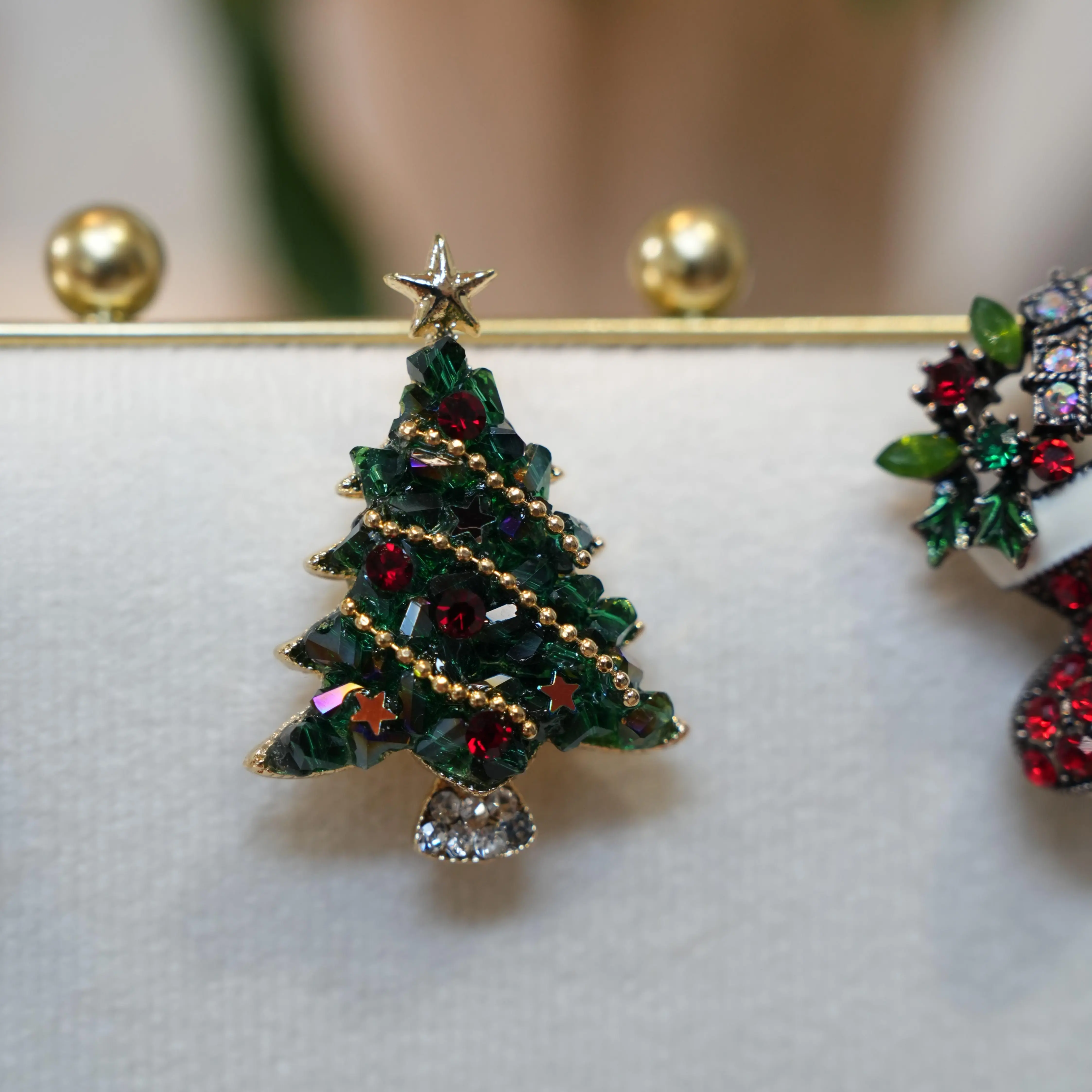 Vintage Green Christmas Tree Brooch With Red Rhinestone & Gold Bead Chain