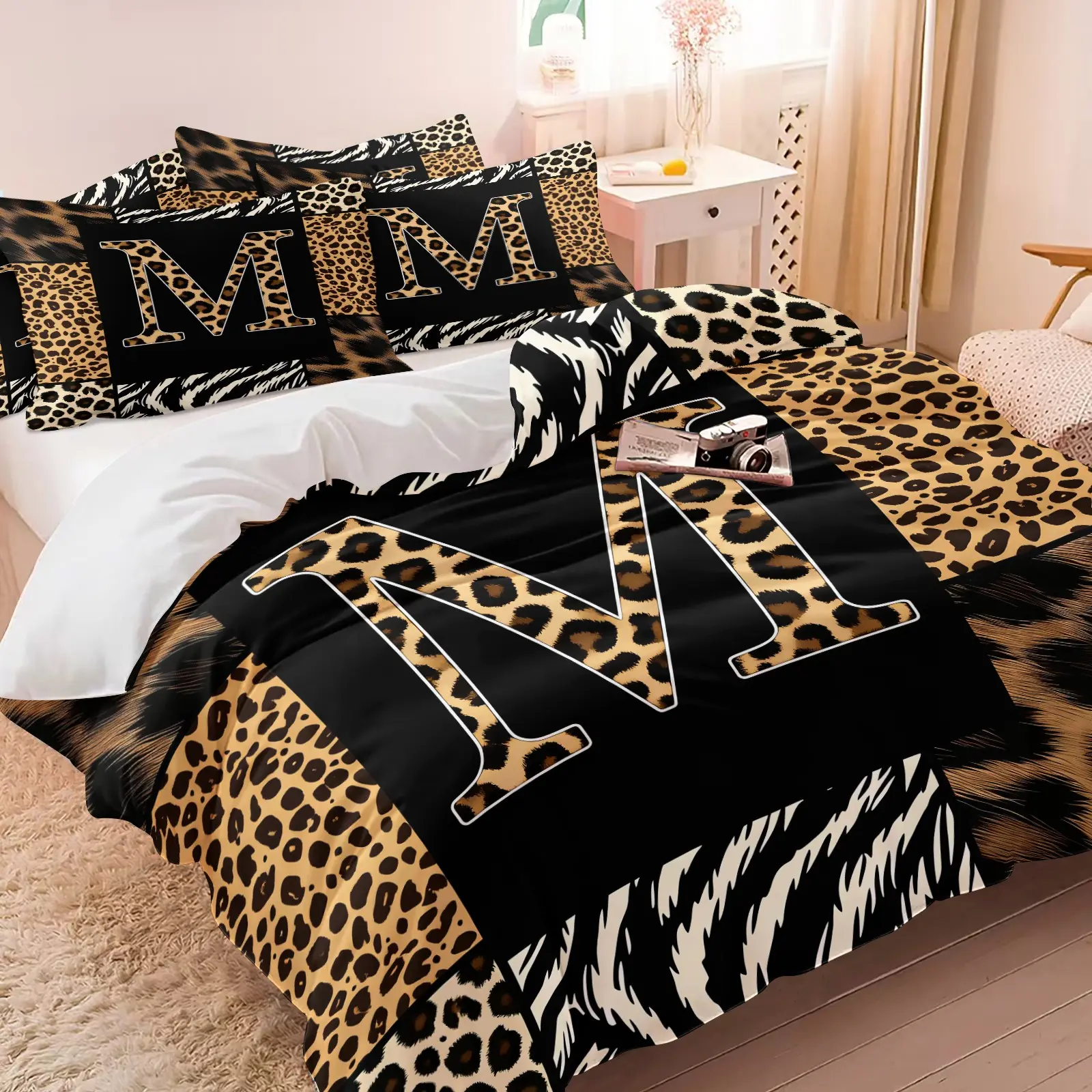 Vintage Western Animal Print Monogram M Decorative Duvet Cover Set, 1 Duvet Cover + 1/2 Pillowcases, No Insert, Leopard And Zebra Bedding Set, Retro Leopard & Zebra Patchwork Bedding, Rustic All-Season Decor for Cabin & Farmhouse Bedrooms