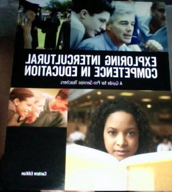 USED-Exploring Intercultural Competence in Education, a Guide for Pre-Service Teachers (Paperback)