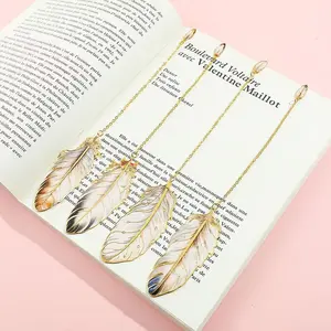 Vintage Feather Bookmarks Set, Creative Metal Leaf Design, 1/4/8pcs Retro Style Bookmark Gift for Cross-Border Cultural Gifts