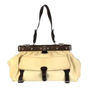 Pre-owned SALVATORE FERRAGAMO Calfskin Shoulder Bags Leather Shoulder Bag