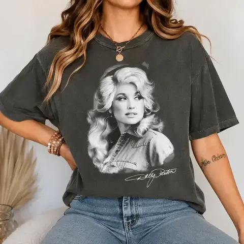 Vitage Dolly Parton Portrait Comfort Colors T-Shirt, Style 80s Country Music Tee