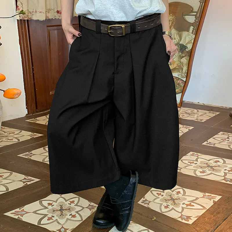 INCERUN Men's Avant-Garde Hakama Trousers - Alternative Fashion Menswear with Grunge Proportions, Minimalist Oversized Pleated Wide-Leg Cropped Pants, Casual Streetwear Travel, Casual Comfy Loose, Baggy, Hakama Fusion