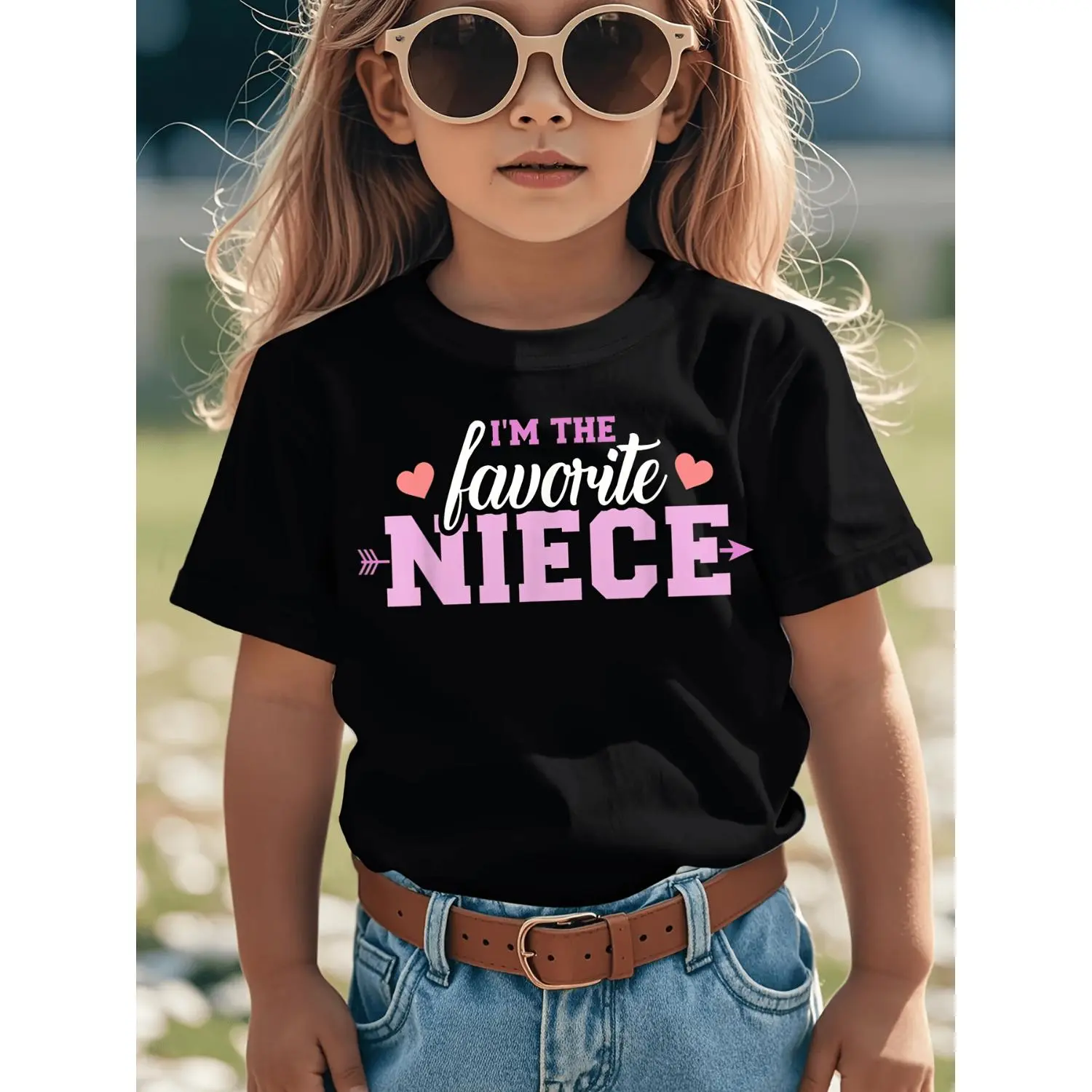 Humorous Favorite Niece Graphic T shirt with Cute Pink Lettering Heart Design Short Sleeve Round Neck Casual Top Soft Breathable Fabric All Season Comfort Family Gathering Outfit for Boys Girls Matching Gift