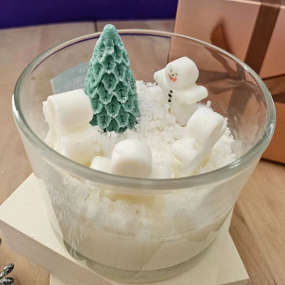 Gingerbread Man Candle – Christmas Soy Candle Gift – Holiday Kitchen Decor – Winter Wonderland Jar Candle – Xmas Candle Gift Decoration Ornaments