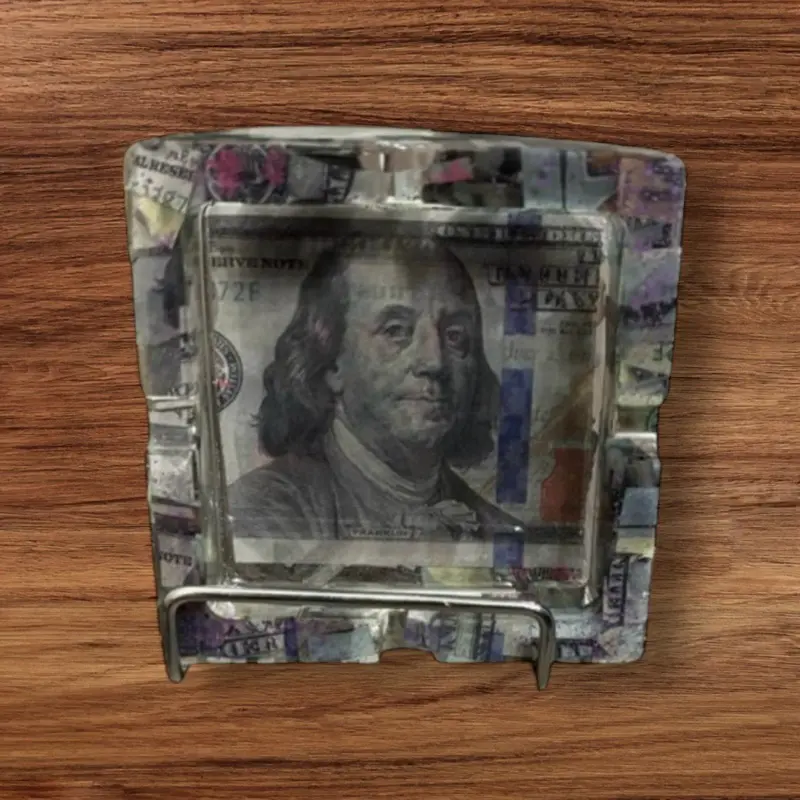 Money square shaped ashtray