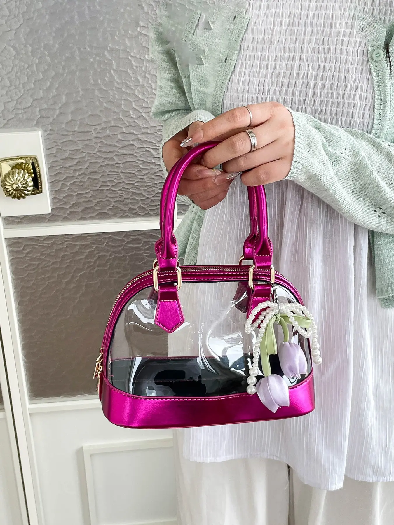 1pc Laser transparent spliced shell handbag, gift tulip pearl pendant jelly bag, casual versatile shoulder bag suitable for women's sweet dates and fashionable dressing scenes with a girlish atmosphere, Casual Trendy Purse, Fashion Purses