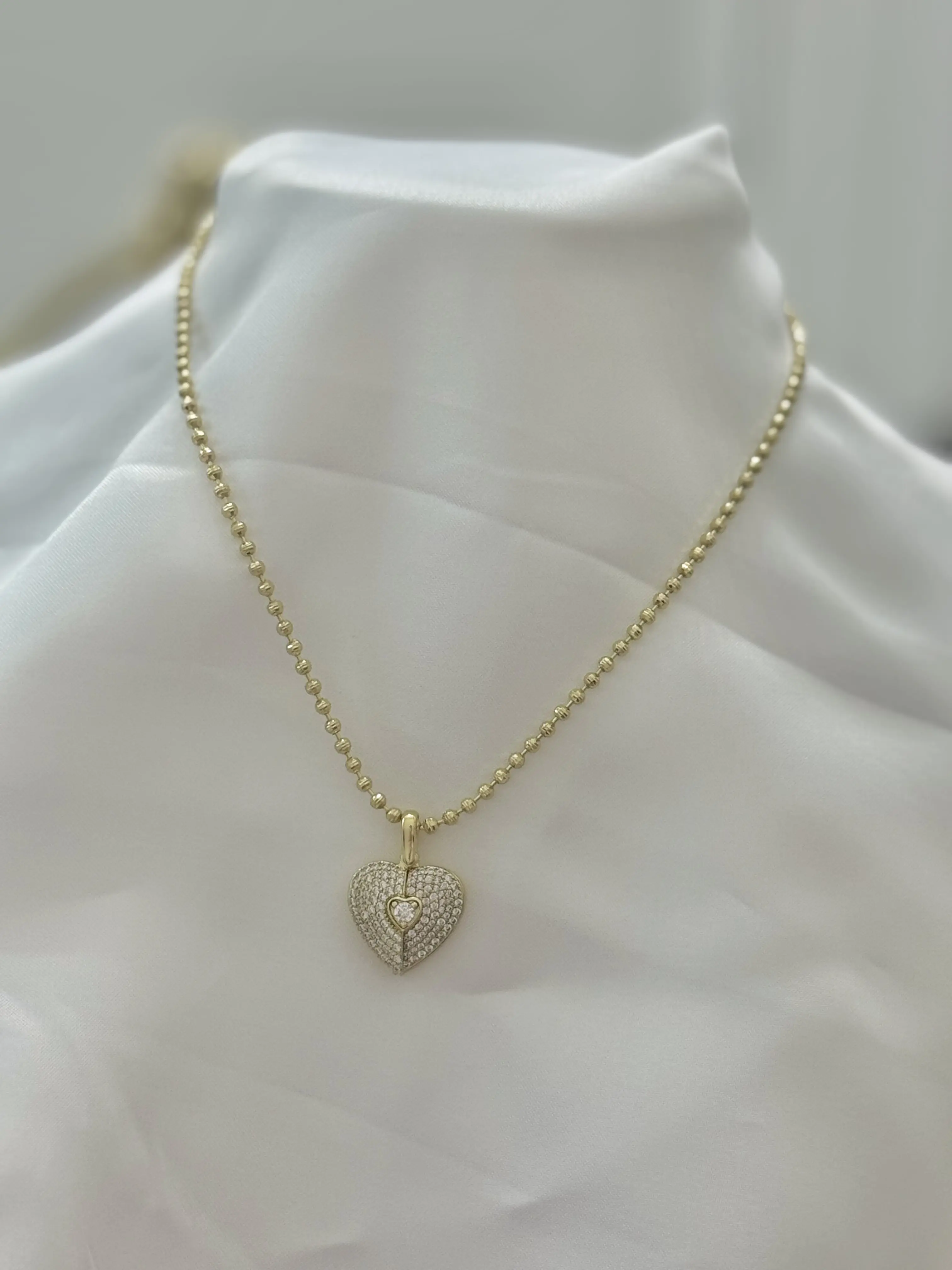 Heart Pendant Necklace 45cm with Winged Heart Charm and Extension Chain for Women's Jewelry Elegant Everyday Wear or Special Occasions