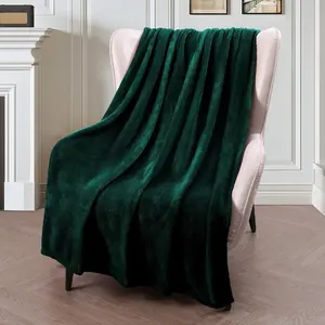 Extra Large Fleece Throw Blanket for Couch Sofa, Super Soft and Warm Blankets, Forest Green Throw All Season Use, Cozy, Plush, Lightweight