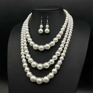 A set of 3-piece multi-layer imitation pearl necklace jewelry set, an exaggerated imitation pearl necklace, a vintage dress, a banquet jewelry beaded necklace.