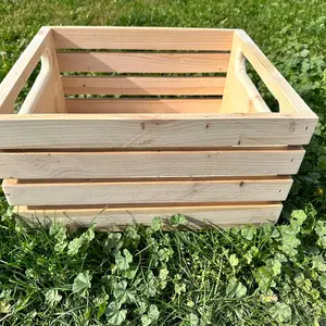 Wood storage crate With handle