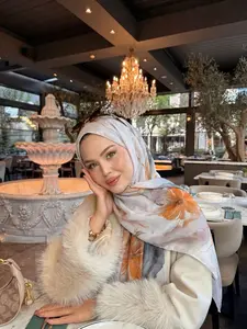 1pc Boho Watercolor Print Hijab Scarf, Fashionable Party & Festival Accessory, Elegant Abaya Outerwear, All Seasons Wear