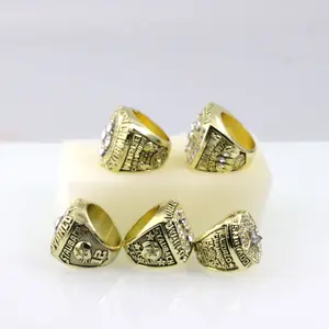 "Golden" 1971 1975 1970 1977 1992 5 set and box Personalized accessories and fan souvenirs