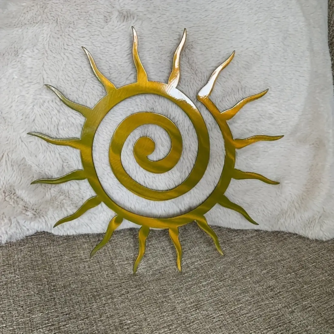 1pc Vintage Spiral Sun Wall Art - Metal Art Decorations, Perfect for Outdoor Patio & Porch Decor | Ideal Housewarming Gift, Outdoor Wall Art