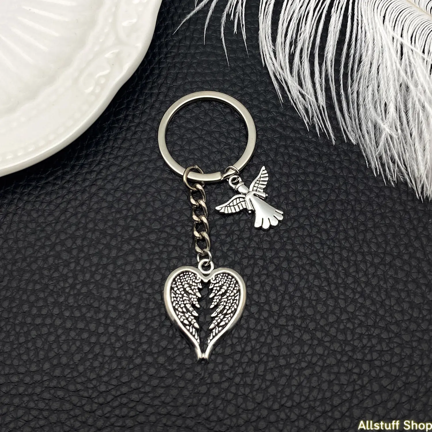 Angel Wings Keychain, Silver-Finish Charm with Feathered Detail, Lightweight Protective Gift, Backpack & Purse Accessory, Compact, Zinc Alloy