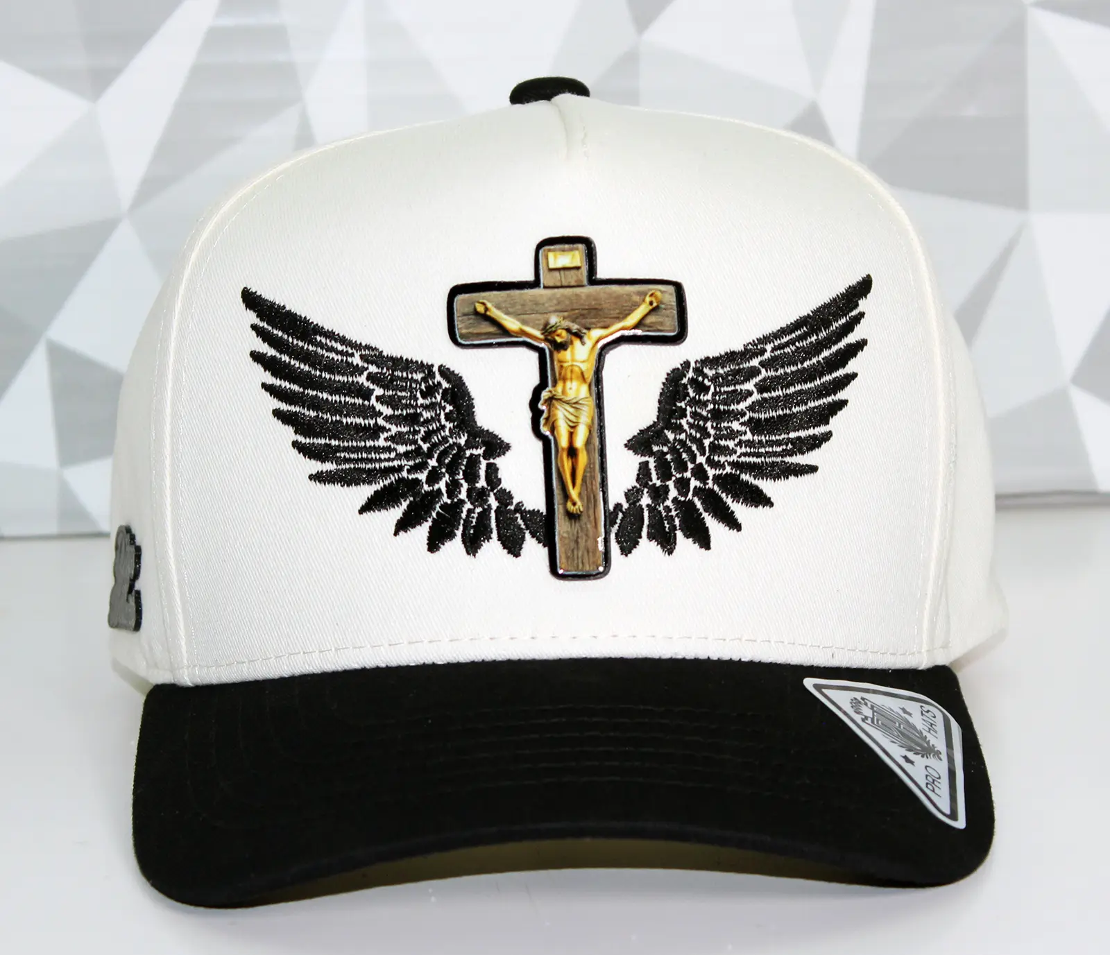 Dios por delante Gorras Belicas with Digital Cross and Wings Unique Design Cultural Symbolic Significance Hat Bold Graphic Hats Exclusive Caps