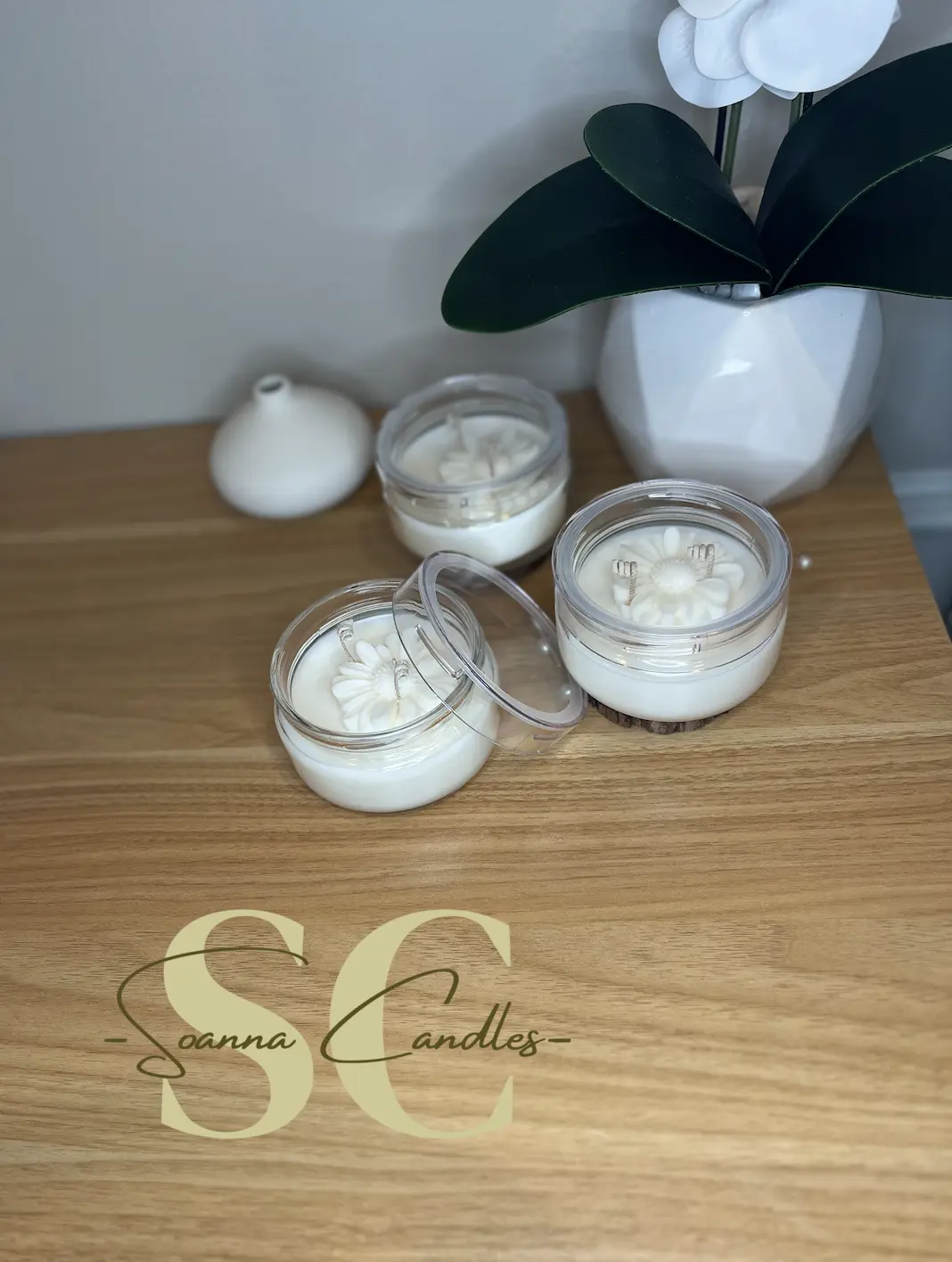 Triple Wick Candle (Elderflower Lemonade Scented Candle)
