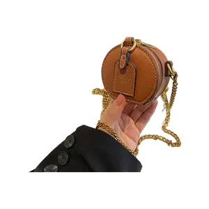 Exquisite mini bag, simple and elegant small coin purse with solid color and contrasting design, suitable for daily occasions such as commuting, shopping, dating, parties, etc It can hold lipstick, headphones, coins, etc