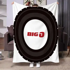 Fashion Outline Design Flannel Blanket, Racing Gift, Modern Rectangular Polyester Fiber Blanket, Suitable for Various Occasions