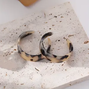 Chic Vintage-Inspired Leopard Print Hoop Earrings - Acrylic, Perfect for Everyday & Vacation Wear