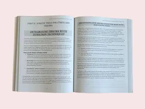 Somatic Therapy Workbook: Heal Trauma, Complex PTSD & Dissociation