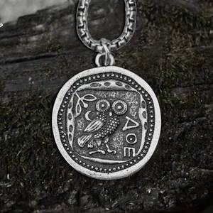 GTHIC Unisex Vintage Owl Stainless Steel Coin Necklace Fashion Vintage Accessories Birthday Gift