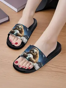 Summer New Cartoon Sloth Print House Slippers, Comfortable Anti-Slip Bathroom Shoes, Gift for Sloth Lovers, PVC Indoor Women's Slippers