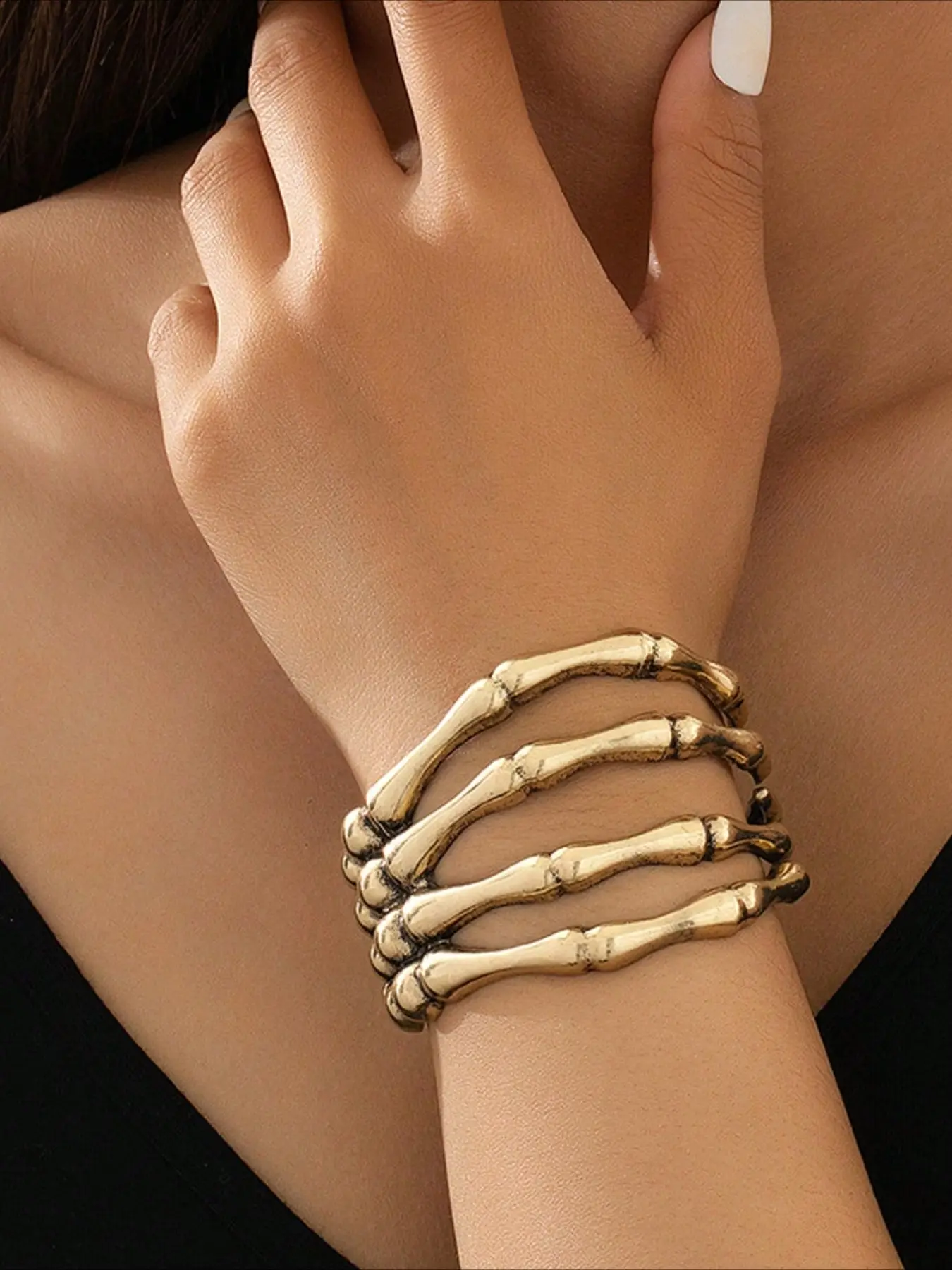 1pc Punk Hip-hop Gothic Fashion Accessories Hollowed-out Ghost Hand Bracelet Suitable for Both Men and Women Vacation Music Festival Party All Saints' Day Punk Style Bracelet Fashionable Bracelet Punk Style Jewelry