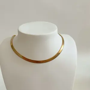 Choker Necklace - Elegant Gold Color Chain for Women's Fashion Accessory