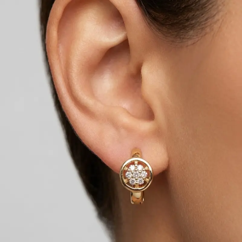 Aretes hermosos  con piedras en baño de oro 14k hipoalergenicos