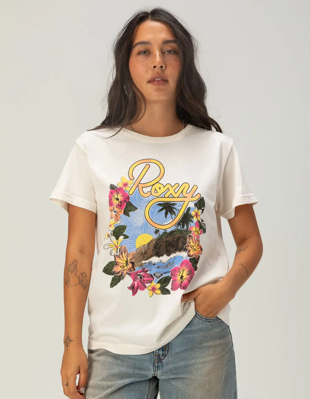 ROXY Surfin Womens Boyfriend Tee ROXY Surfin Womens Boyfriend Tee