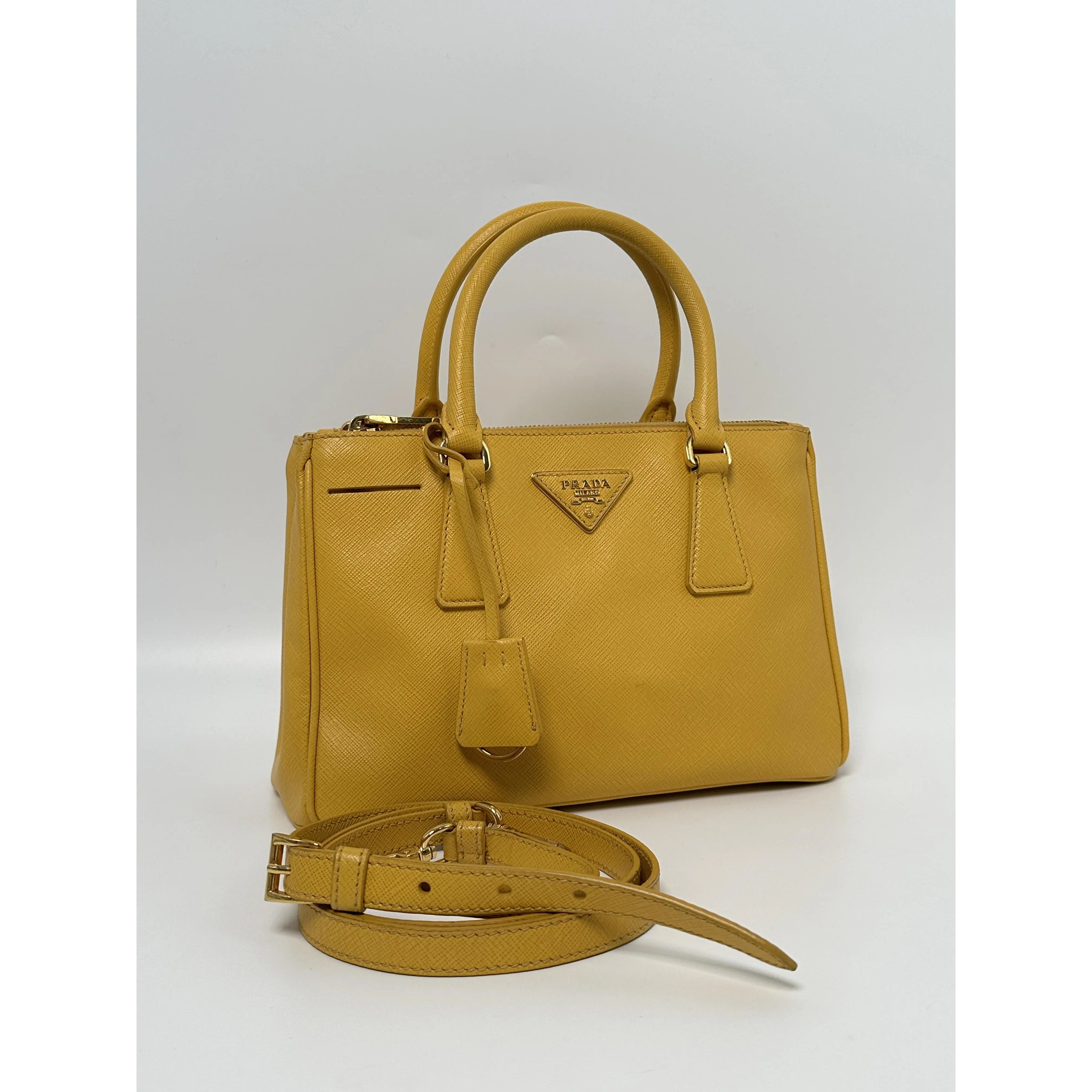 Pre-owned PRADA leather Shoulder Bags Yellow Galleria Saffiano Mini Shoulder Tote Bag Top Handle Handbag JD609PR
