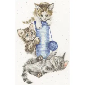 Three's a Crowd XHD154 Counted Cross Stitch Kit