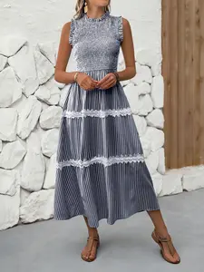 Women's Striped Sleeveless Dress, Summer New Lace Patchwork Cake Dress, Vacation Style Long Dress, Fashionable and Comfortable