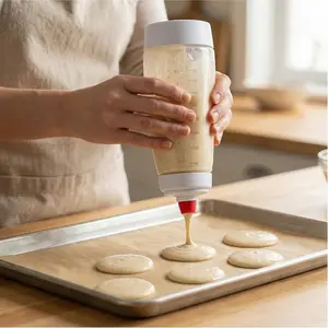 Handheld Batter Dispenser, Batter Mixing Bottle with Scale, Pancake Batter Dispenser, Kitchen Gadgets for Home Use, Utensils,Pancake Batter Dispenser with Blender Balls, Kitchen Batter Squeezer Bottle Suitable for Cupcakes, Pancakes, Muffins Smooth