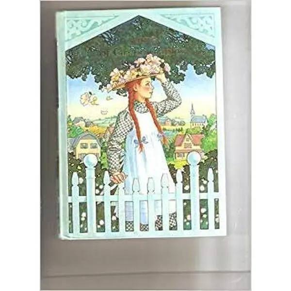 USED Book - Anne Of Green Gables / special edition (Illustrated Junior Library) by L. M. Montgomery (Unknown) - english