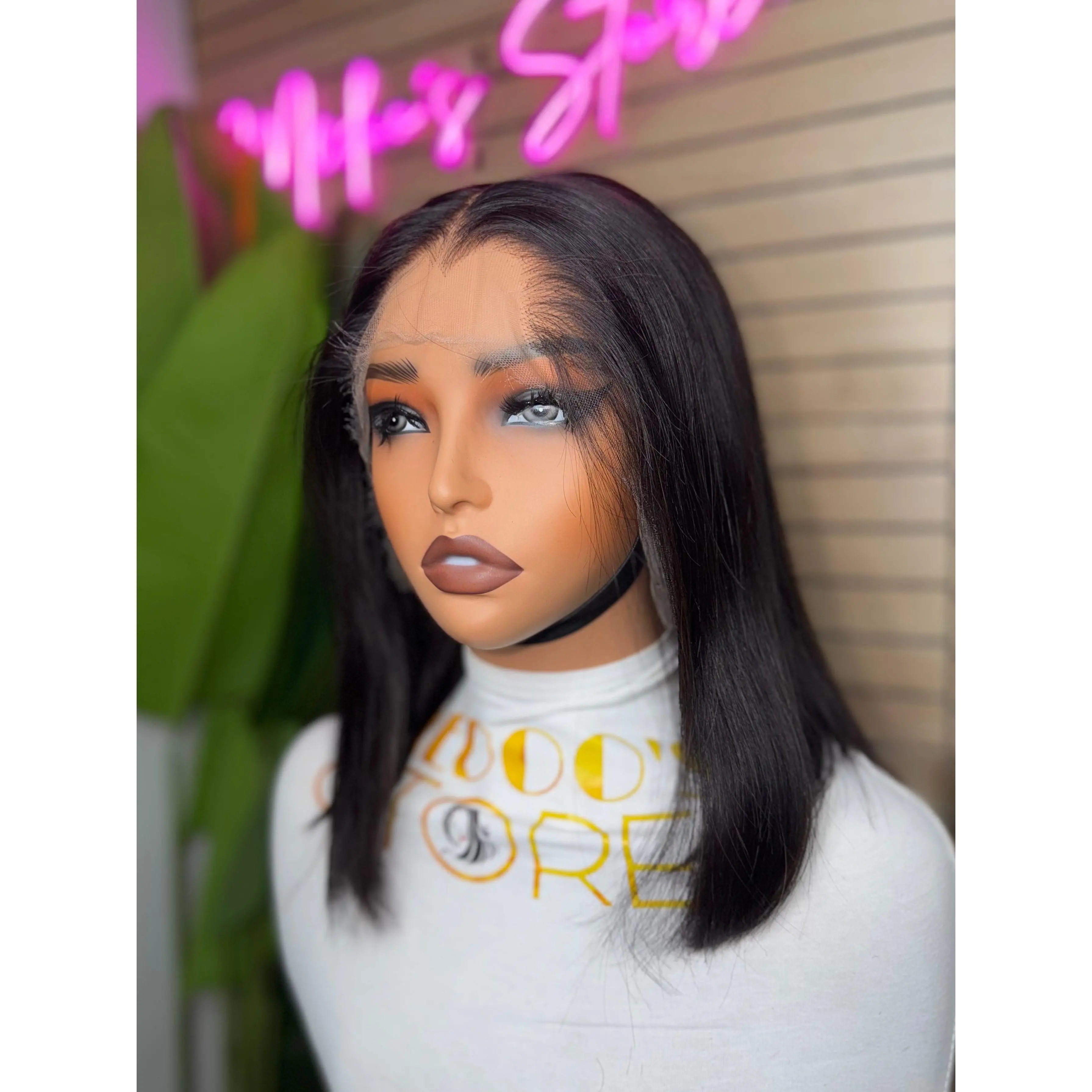 Straight bob HD lace M lagos hairline 13*4 Straight bob HD lace M lagos hairline 13*4