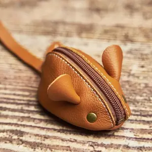 Vintage Leather Mini Coin Purse, First Layer Cowhide Wallet for Men and Women, Fashionable Cute Mouse Storage Bag