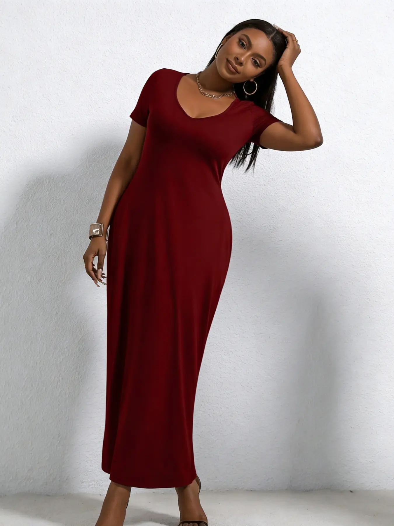 A set of women's casual Minimalist wine red dress, short sleeved V-neck slim fit and