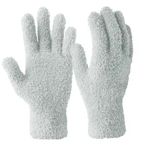 Evridwear Microfiber Cleaning Gloves  Effortlessly clean nooks and crannies. Safe to use on any surface!