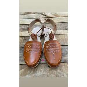 Charra - Leather Lace Up  Flats