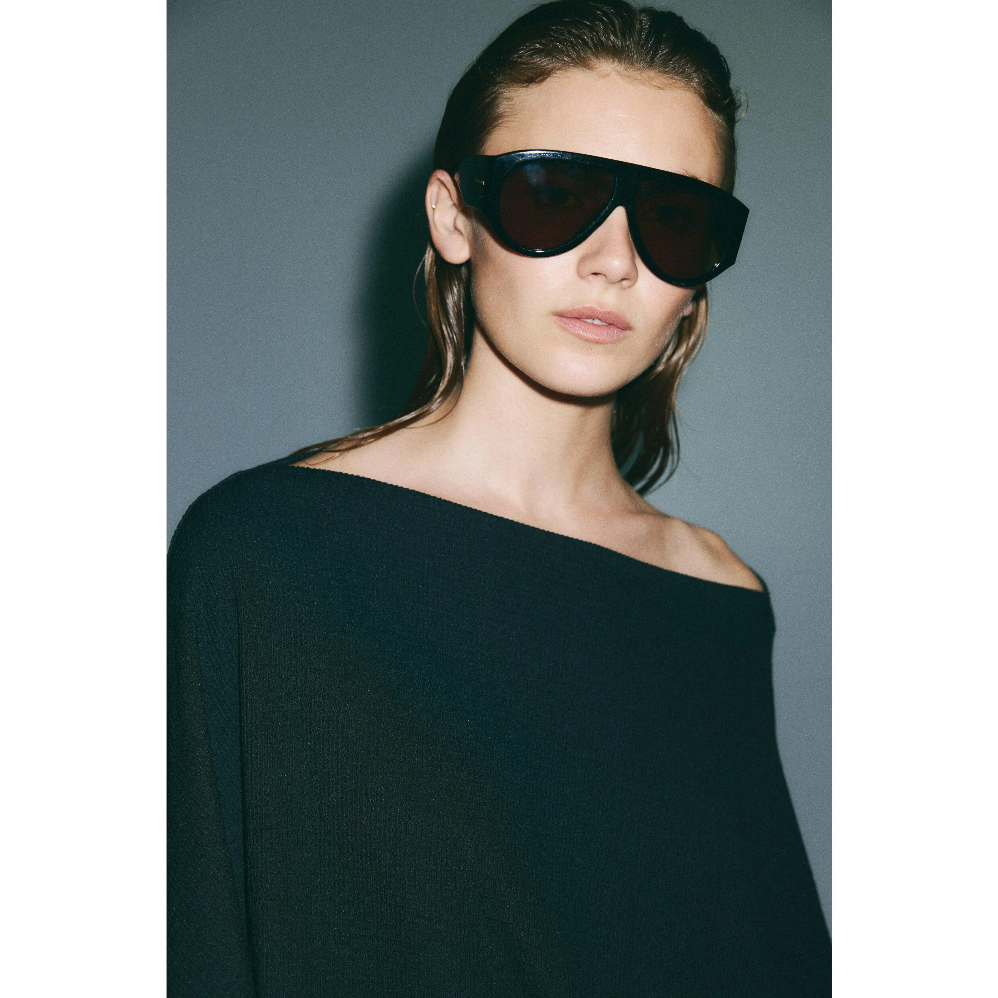 H&M Crinkled batwing-sleeved top