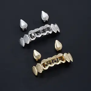 2pcs Fashion Plated Grills Hip Hop Top Bottom Grills Set Dental Mouth Punk Teeth Caps Cosplay Party Tooth Rapper Halloween Masks