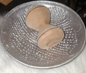 Asanka and Tapoli/ Aluminum