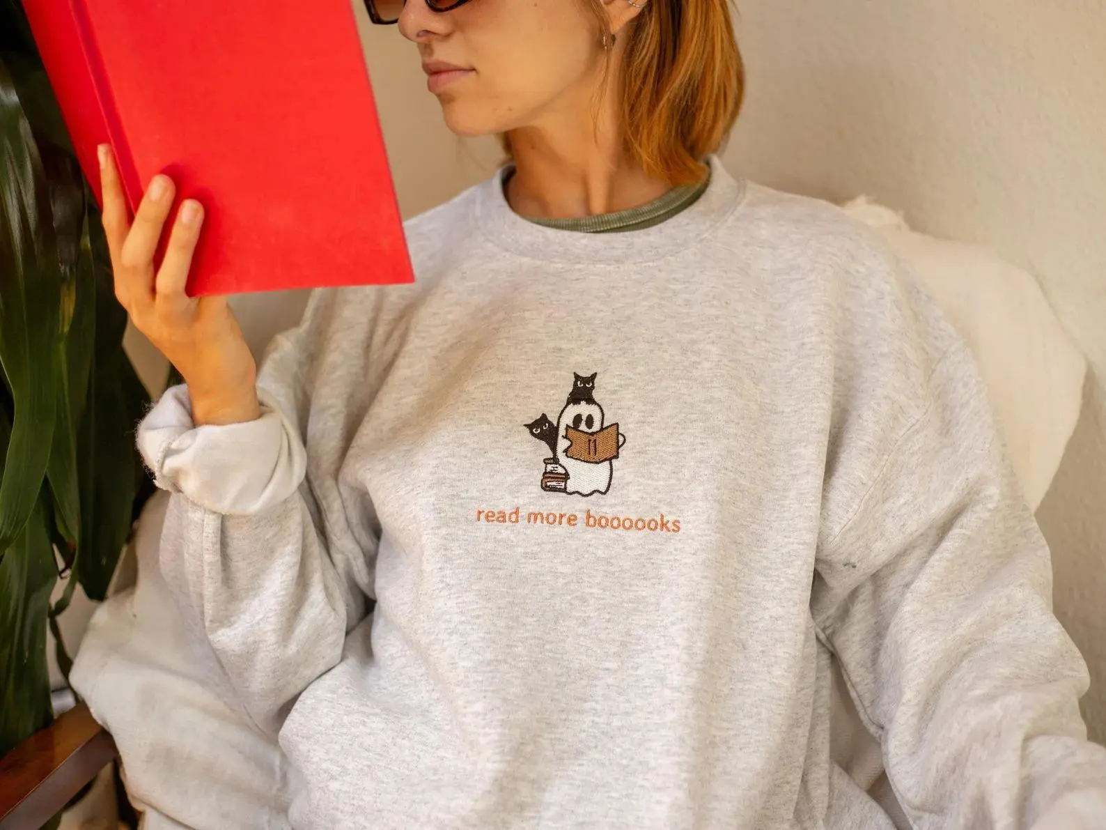 [MADE IN US] Embroidered Ghost Cat Sweatshirt Spooky Book Lover Crewneck