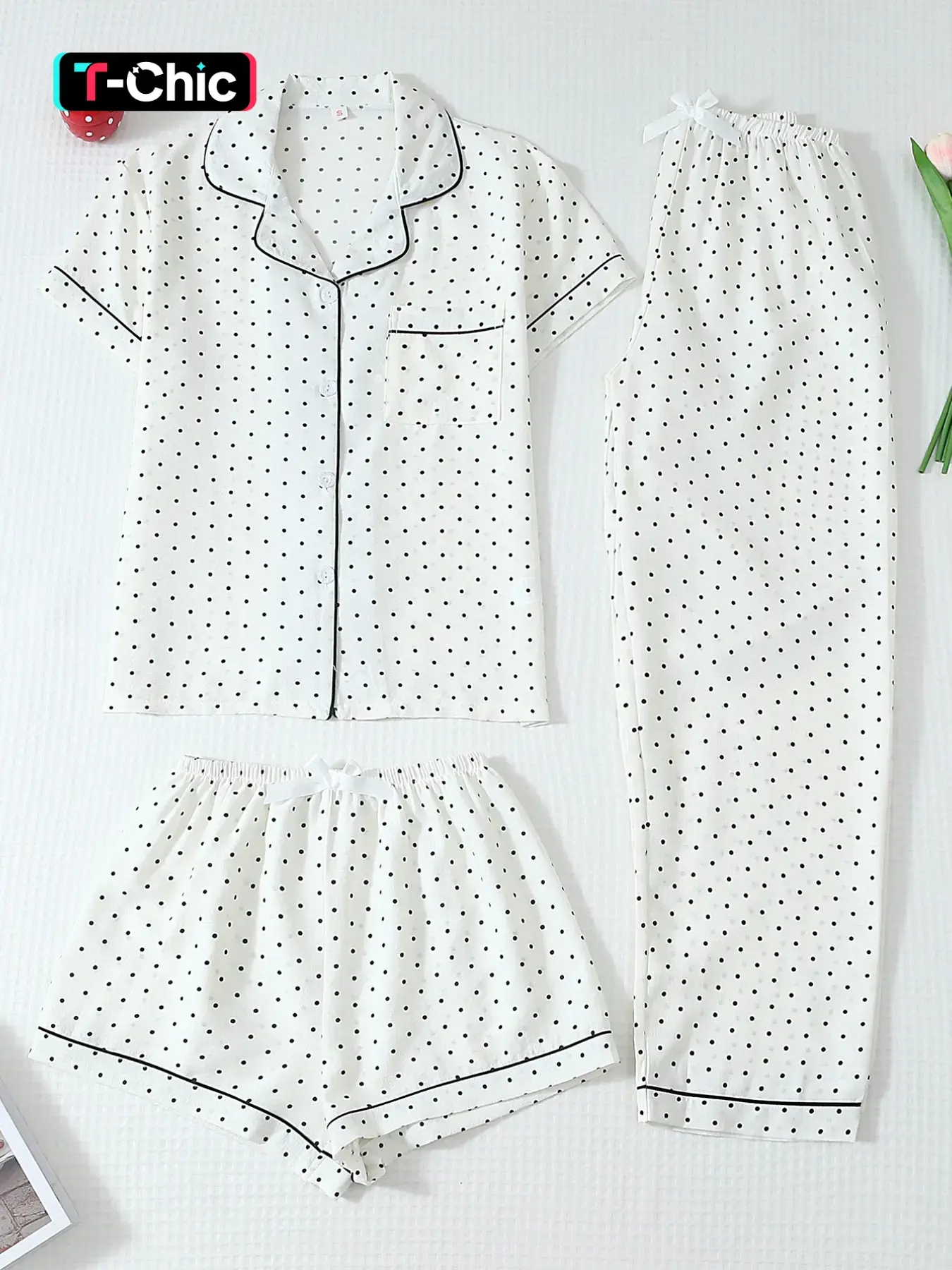 Three-Piece Women's Pajama Set, Plaid Pattern, Short Sleeve Button Front, Pocket Design, Butterfly Shorts, Casual Home Wear, Lightweight Loungewear, Homewear, Pjs, Nightwear, Pajama Top, White
