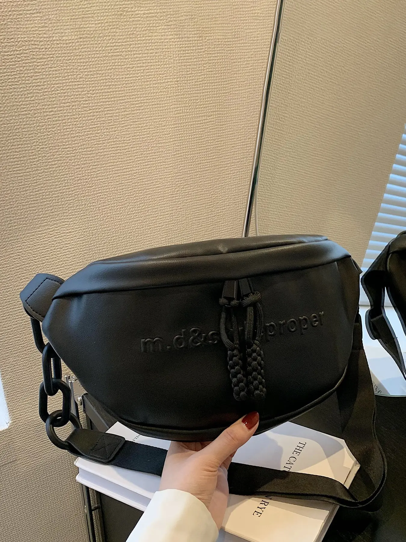 1pc Ladies' fashionable and simple casual waist bag, featuring a minimalist street style with letter imprints, suitable for daily outings and casual wear, a must-have crossbody bag for ladies