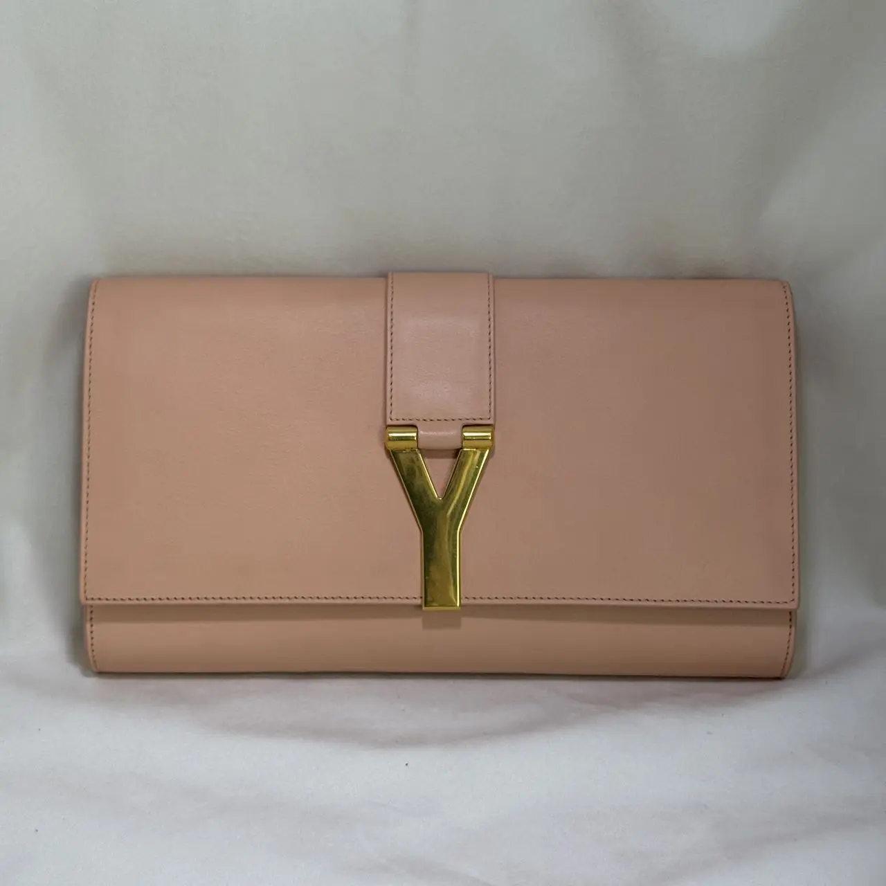 Pre-owned Yves Saint Laurent YSL Nude Smooth Calfskin Y Lock Evening Clutch Bag (Pre Loved Luxury Clutches & Wristlets) MONICA
