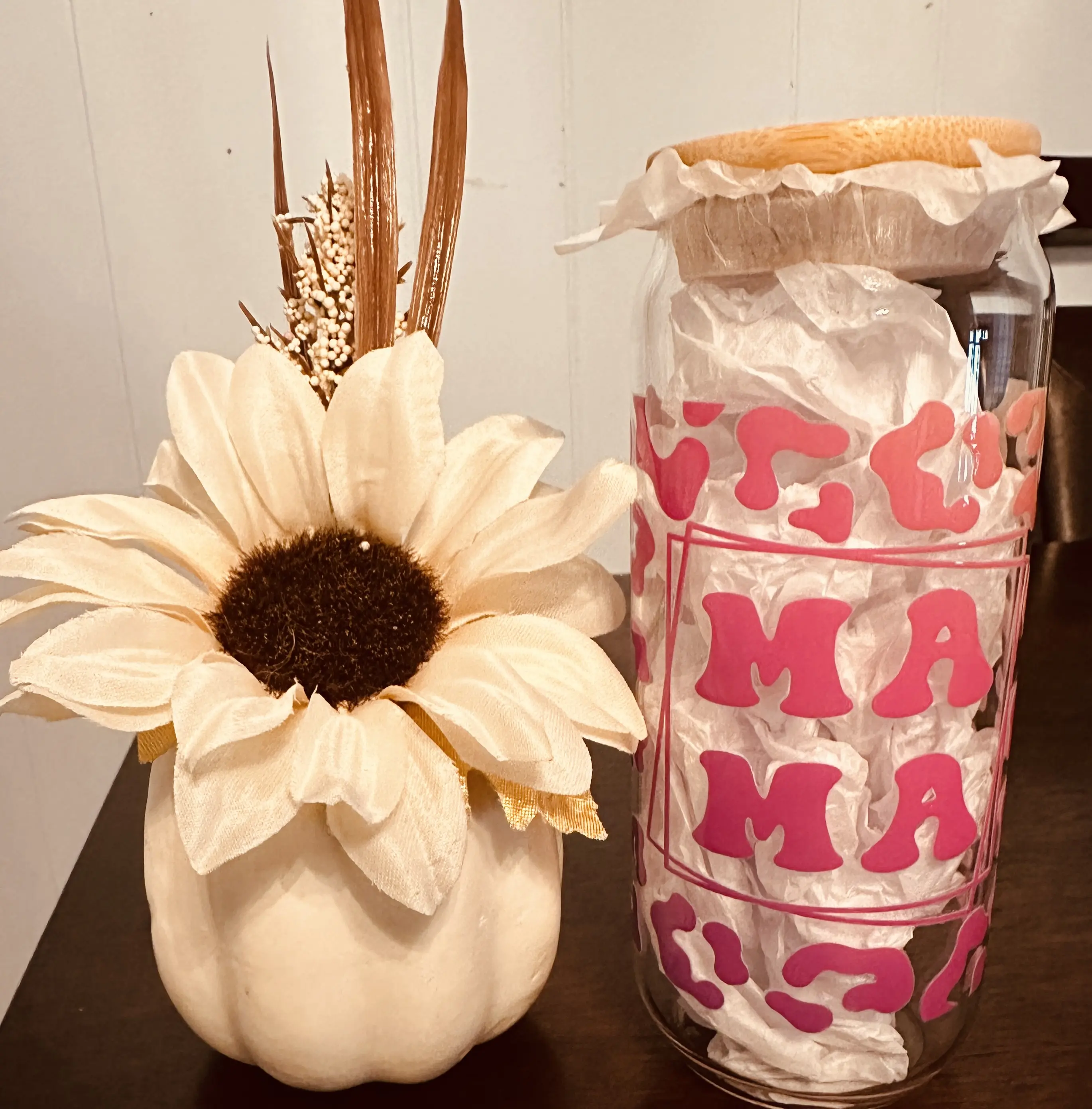 16 oz Libby “Mama” Leopard Cup with Glass Straw