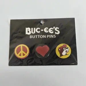 Buc-ee's Button Pins